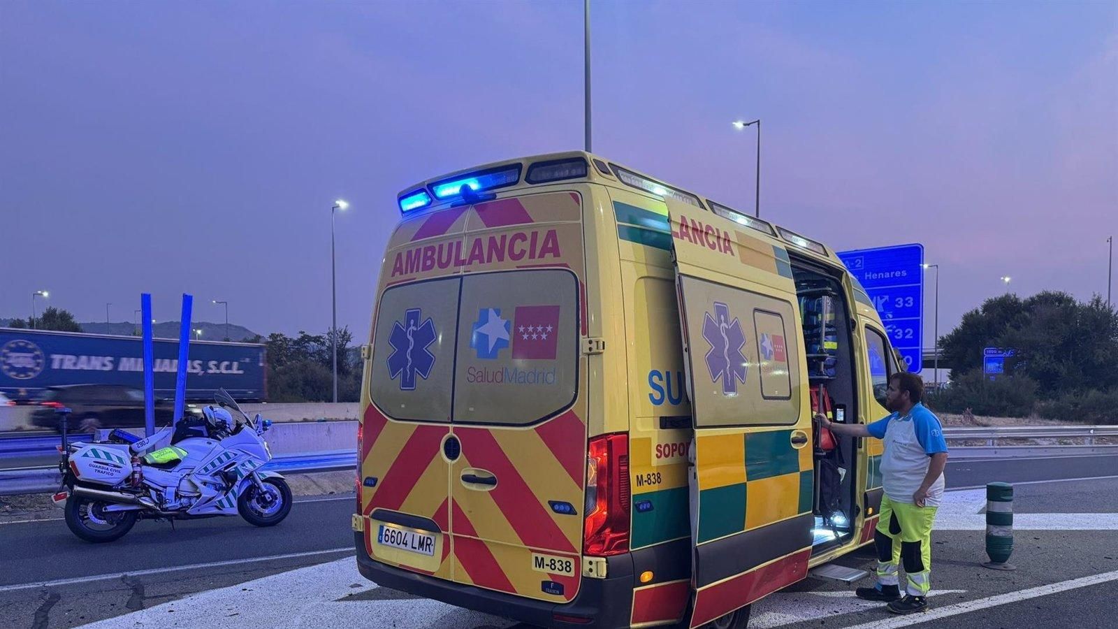 Fallece un motorista al colisionar con una mediana en la A-6 en Collado Villalba