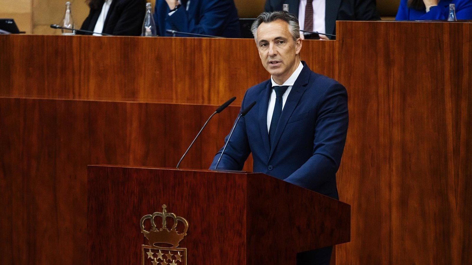 Novillo acusa al Gobierno de España de excluir más de 70.000 viviendas de la planificación eléctrica hasta 2030