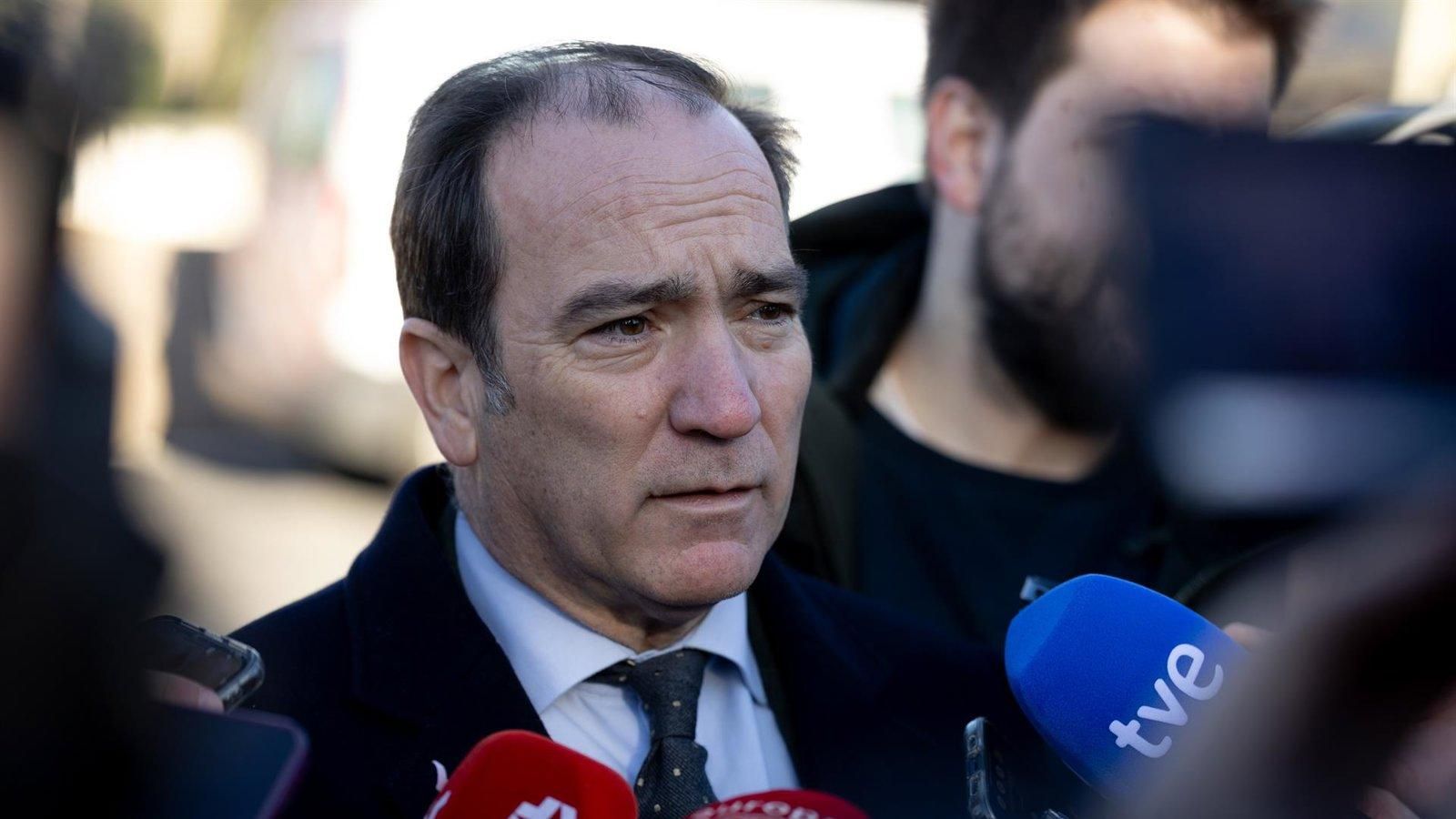 Carabante atribuye a la "falta de inversión" el descarrilamiento en Cercanías