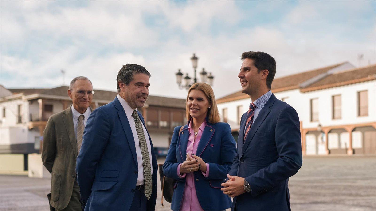 La Comunidad facilitará prácticas de FP en ayuntamientos mediante un acuerdo con la FMM