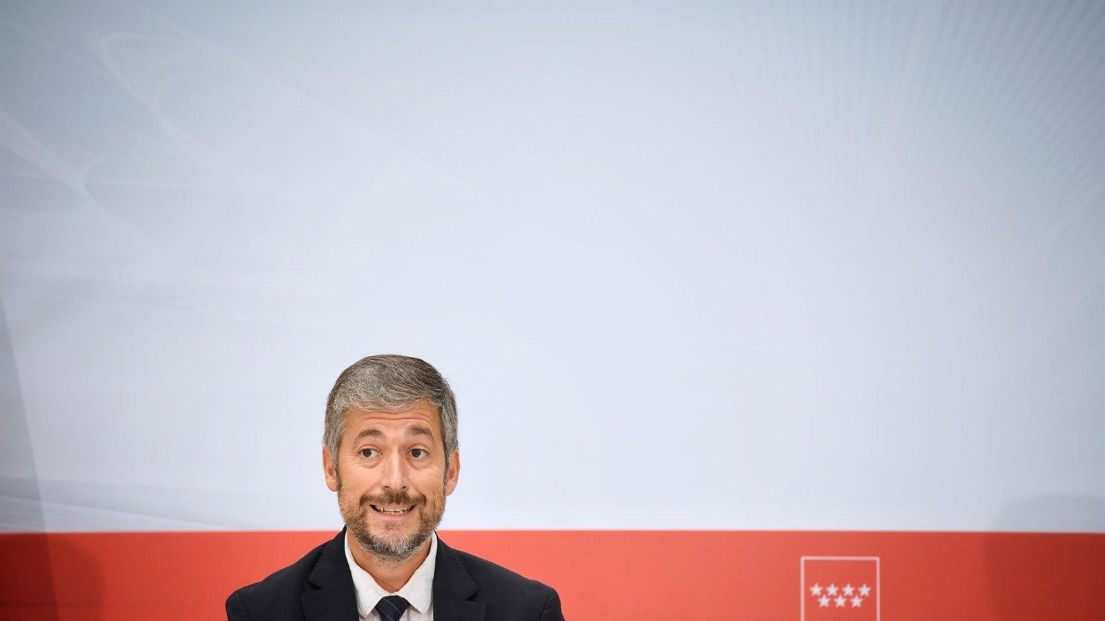 García Martín defiende el viaje de Ayuso a Texas como impulso económico frente a las críticas de la oposición