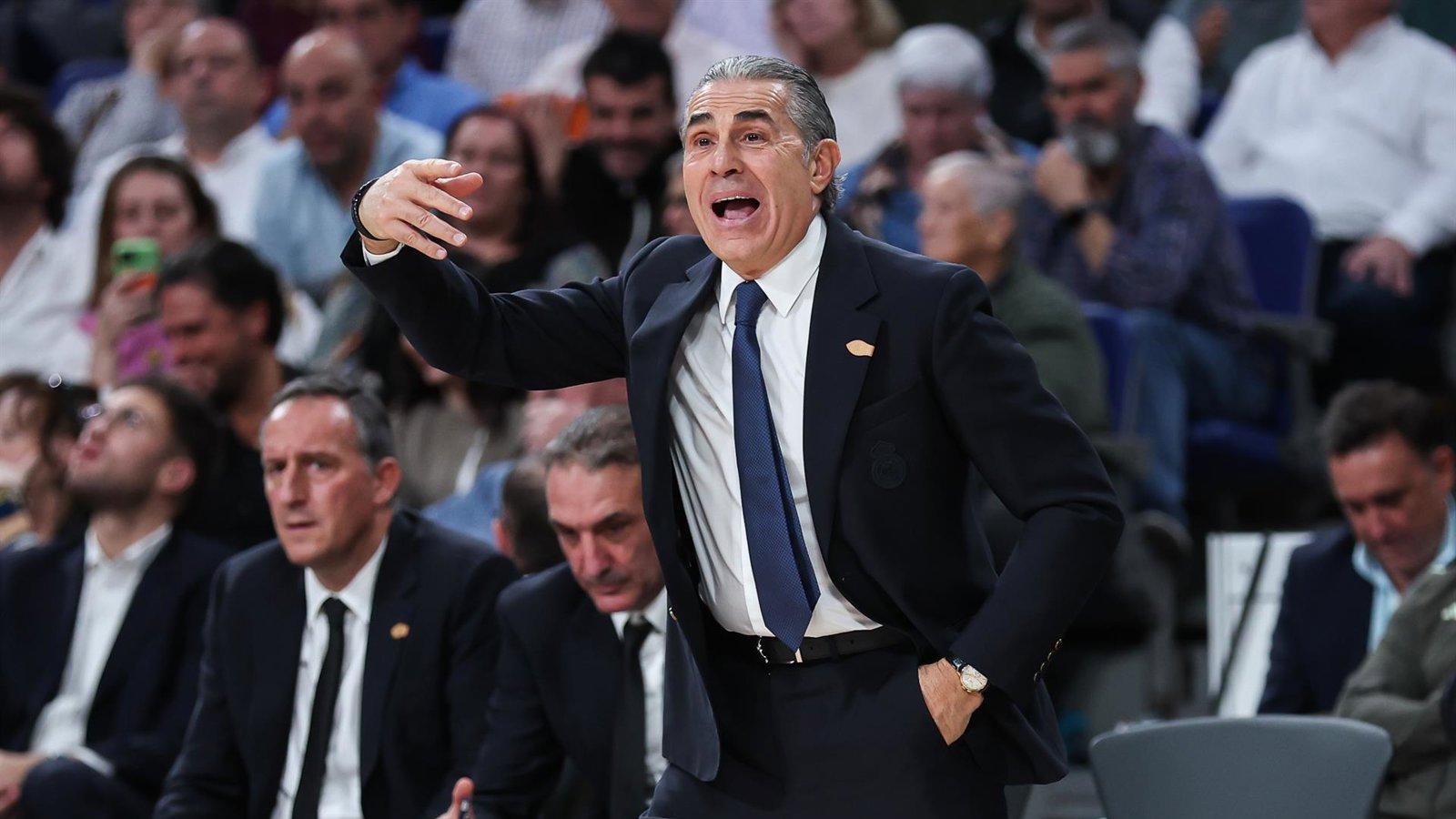 Scariolo destaca la actitud del Real Madrid en su victoria ante Fenerbahçe