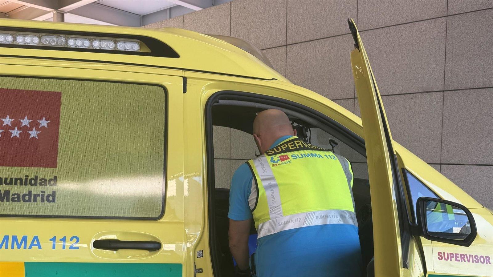 Un motorista de 41 años sufre un grave accidente al caer por un terraplén en Arganda del Rey