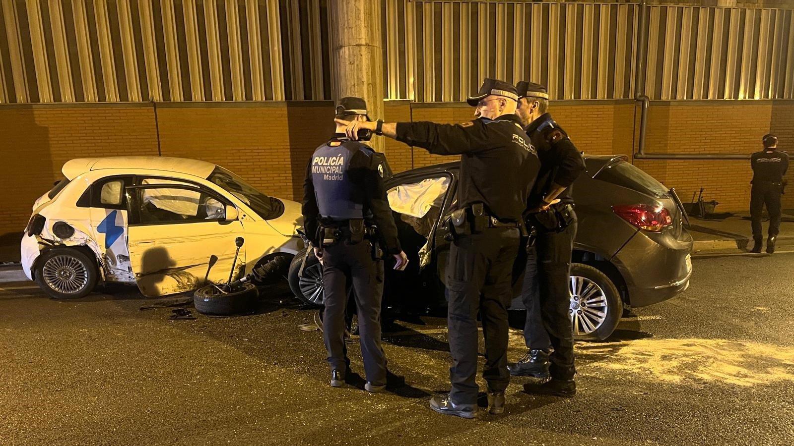 Un accidente en el túnel de Madrid deja a tres heridos tras una colisión entre dos coches