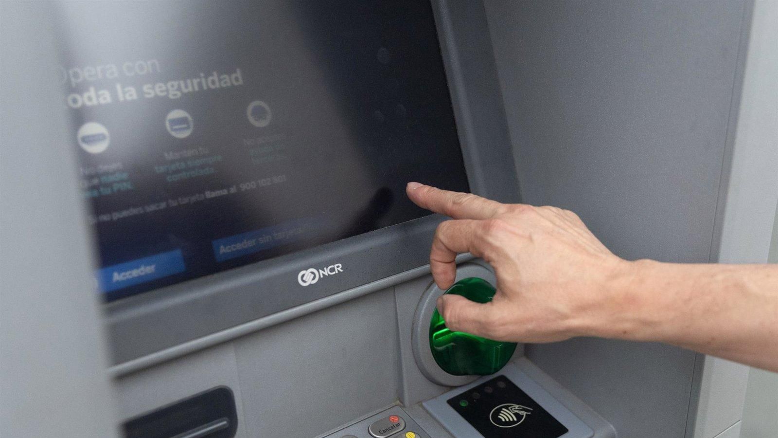 Todos los municipios de la Comunidad tendrán cajero automático a partir de 2026