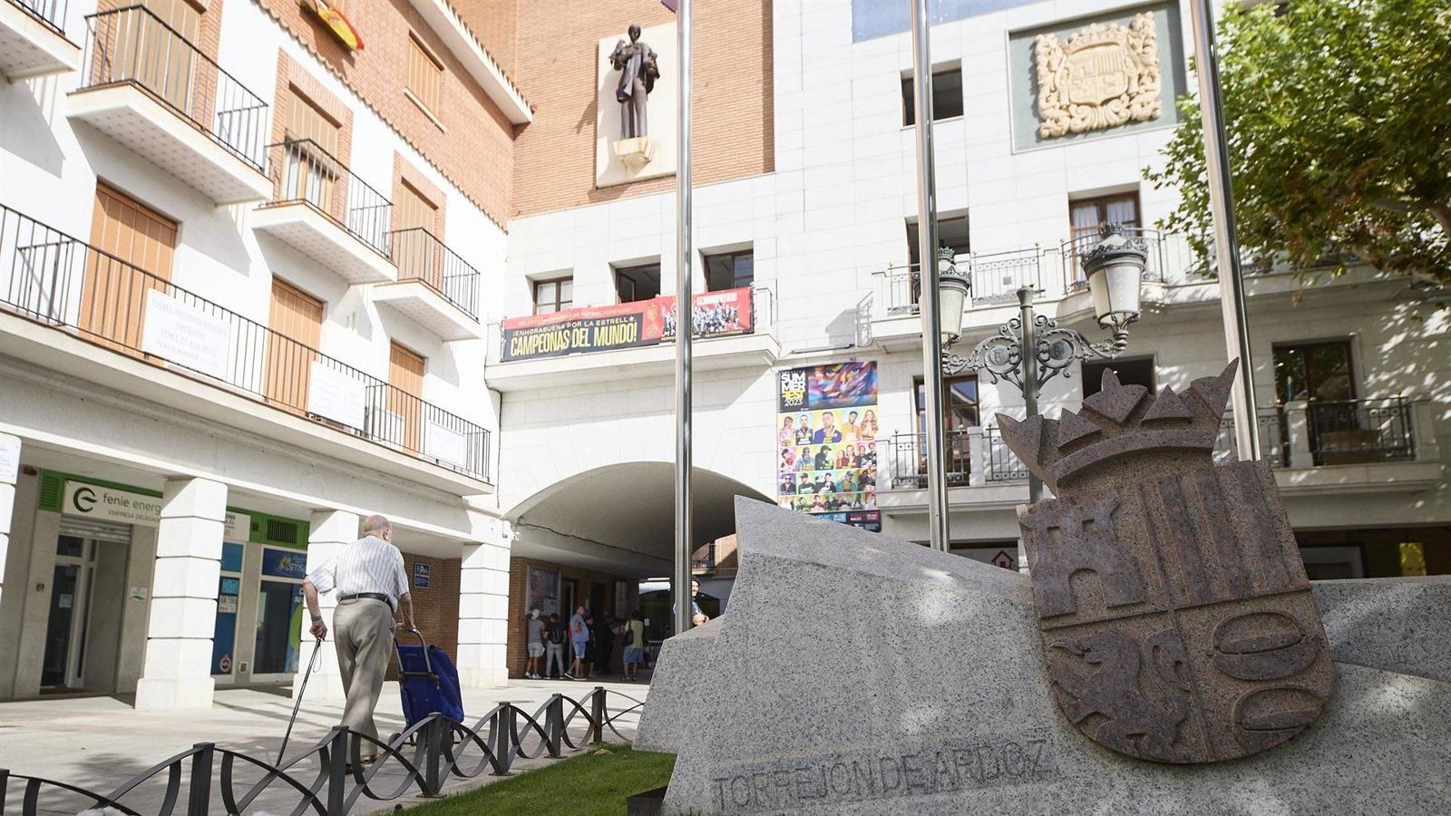 El Ayuntamiento de Torrejón respalda mociones útiles para los vecinos presentadas por PSOE y Más Madrid