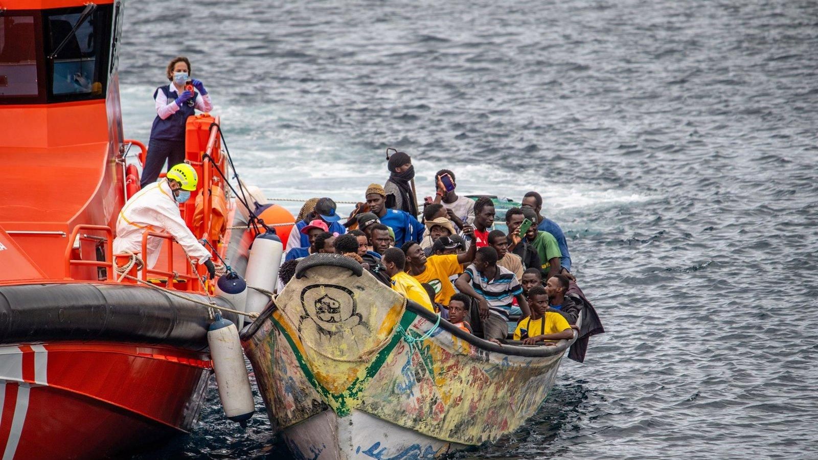 España registra 31.742 llegadas ilegales hasta noviembre, según Interior