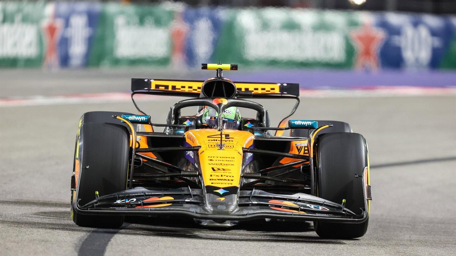 Norris lidera los libres del GP de Las Vegas marcados por otra tapa de alcantarilla suelta