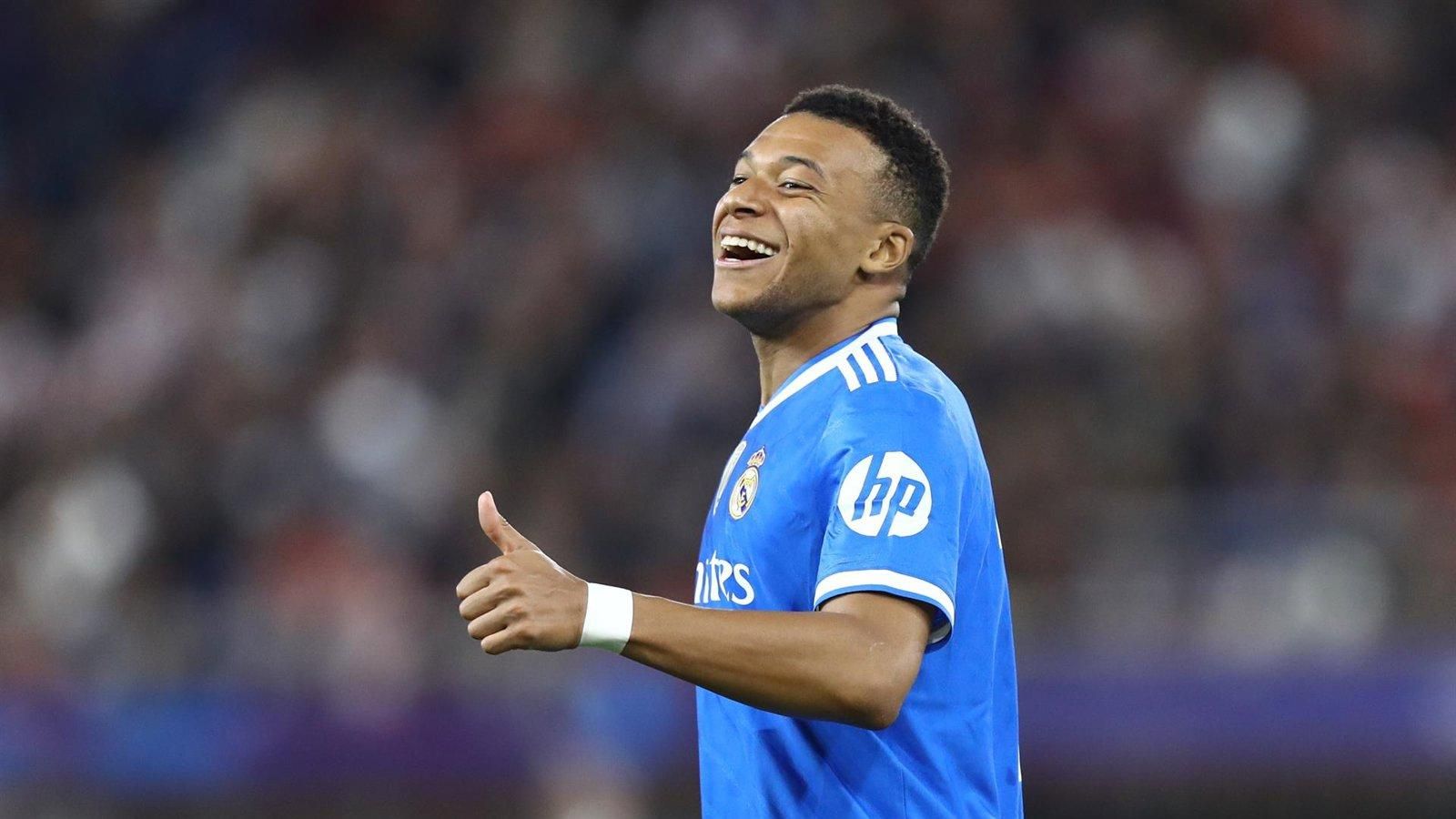  Mbappé: "La gente fuera habla mucho, nos tenemos que proteger, porque estamos todos juntos"