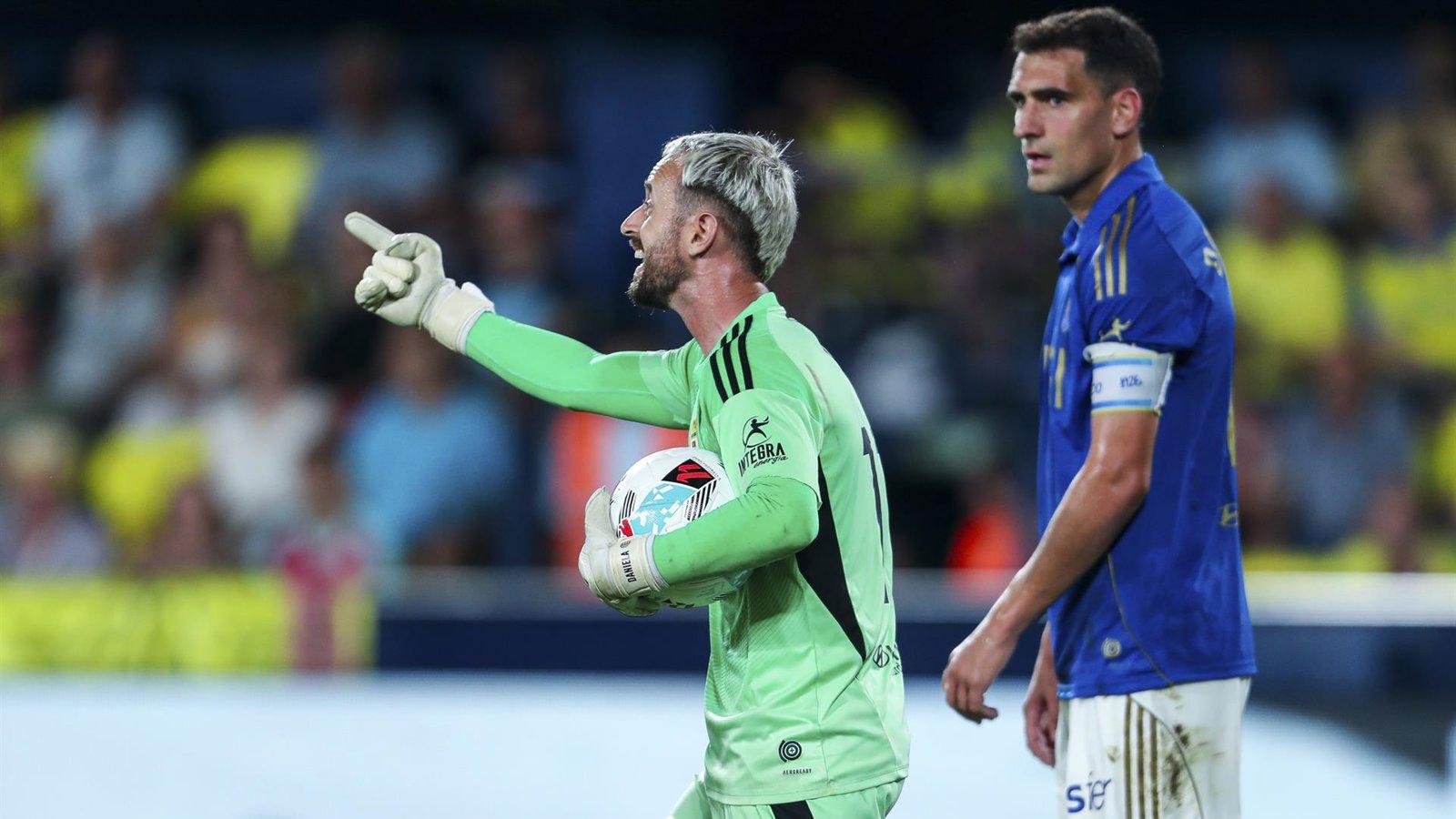 Oviedo y Osasuna empatan sin goles y mantienen sus rachas negativas