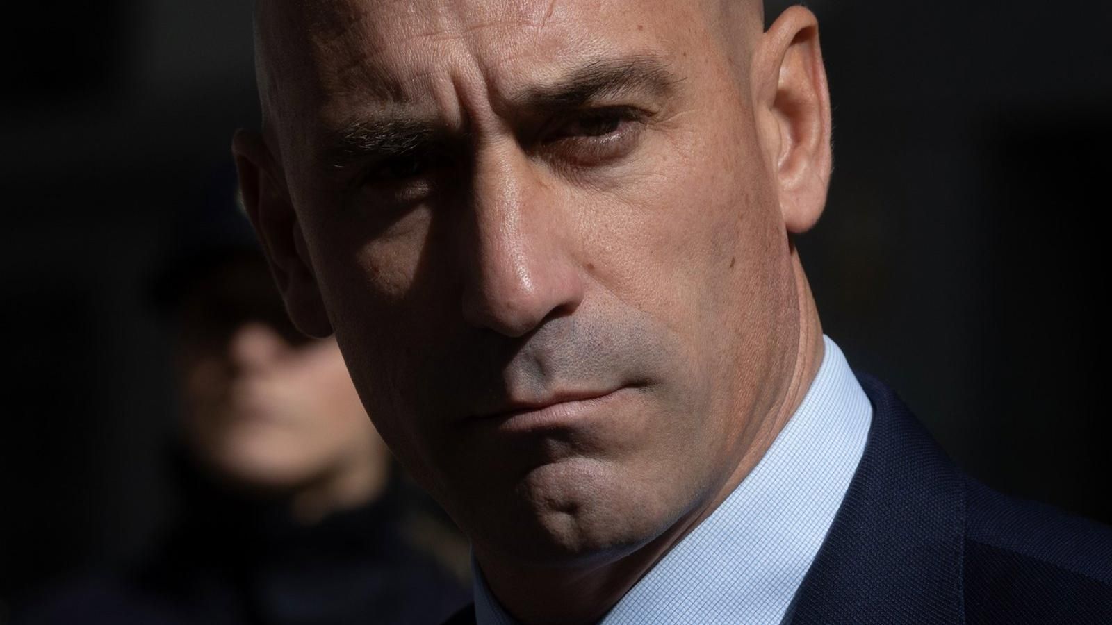 Rubiales reaparece en redes sociales antes de publicar su libro 'Matar a Rubiales'