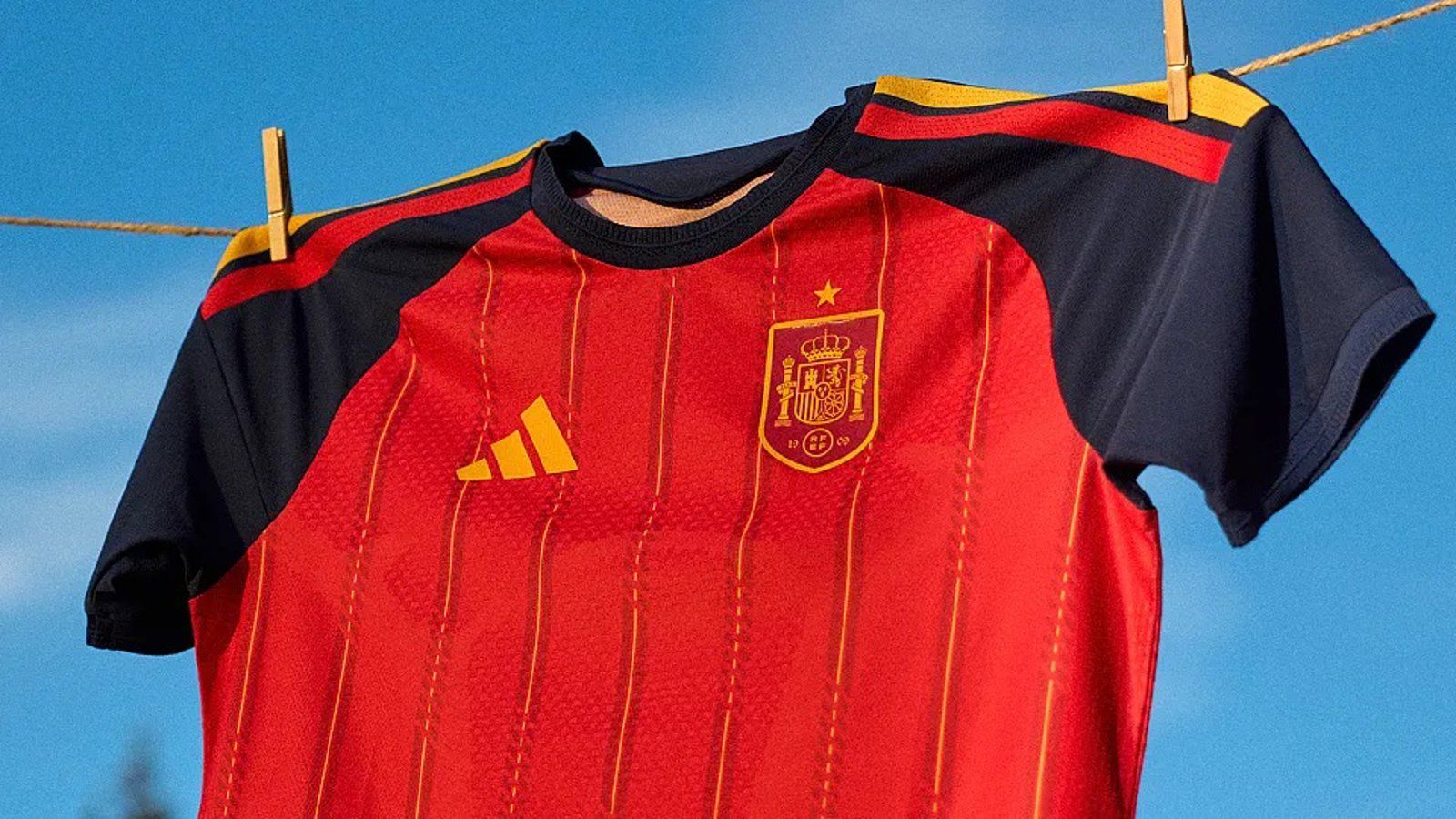 España debutará con la nueva camiseta ante Turquía de cara al Mundial 2026