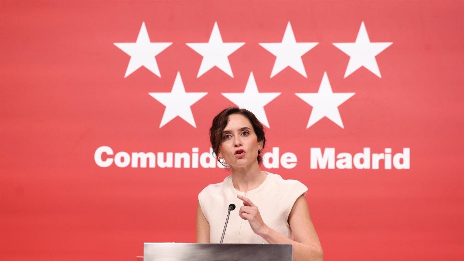 Ayuso carga contra las injerencias del Gobierno en materia judicial y denuncia que "Sánchez es los tres poderes del Estado"