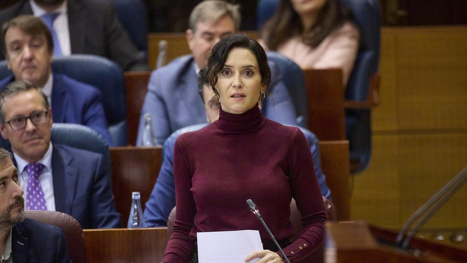 Ayuso acusa a Sánchez y al fiscal general de actuar coordinados para intentar destruirla &quot;por vías ilegítimas&quot;