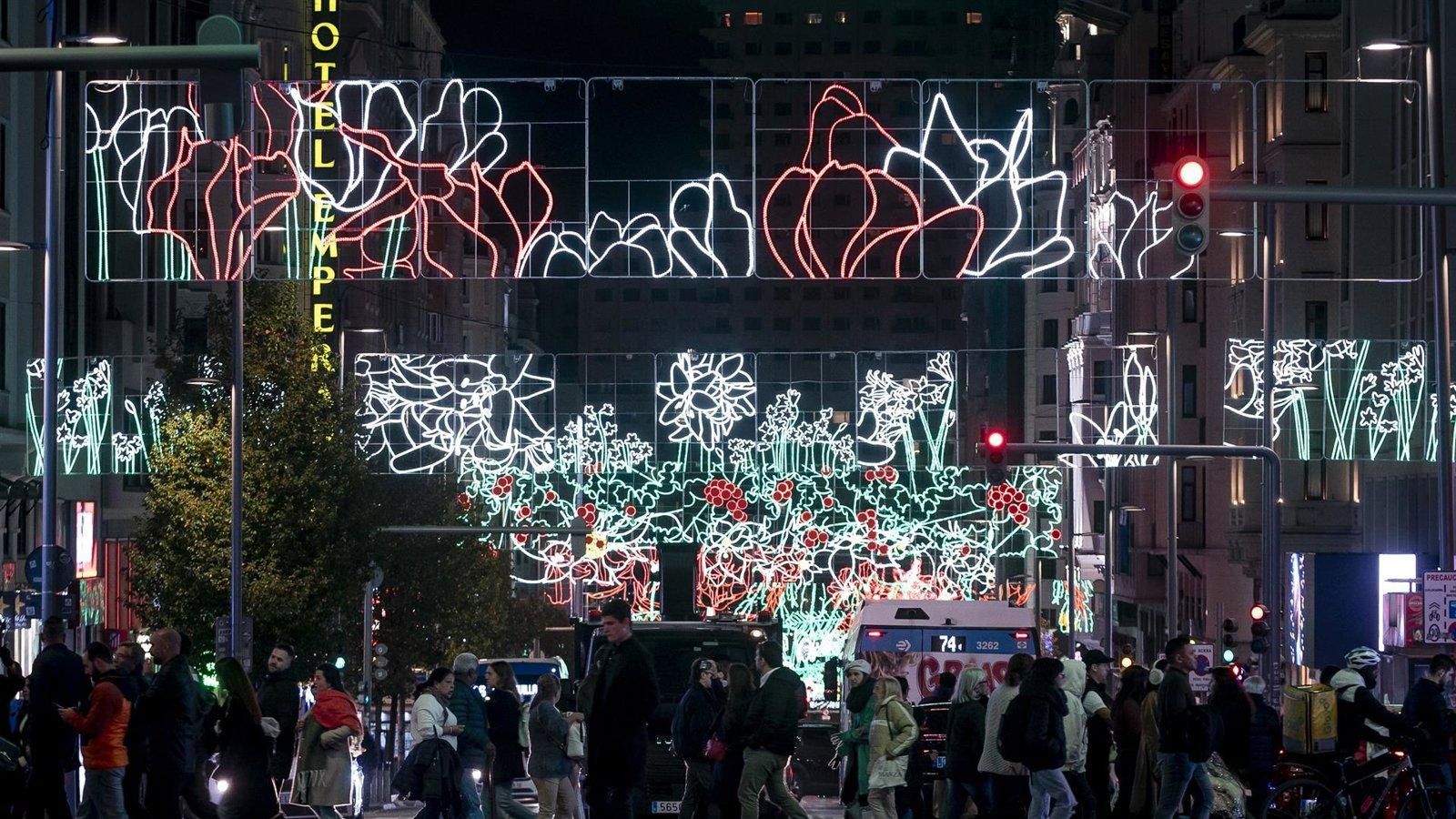 Madrid refuerza su seguridad con 800 policías y 140 Agentes de Movilidad para las fiestas navideñas