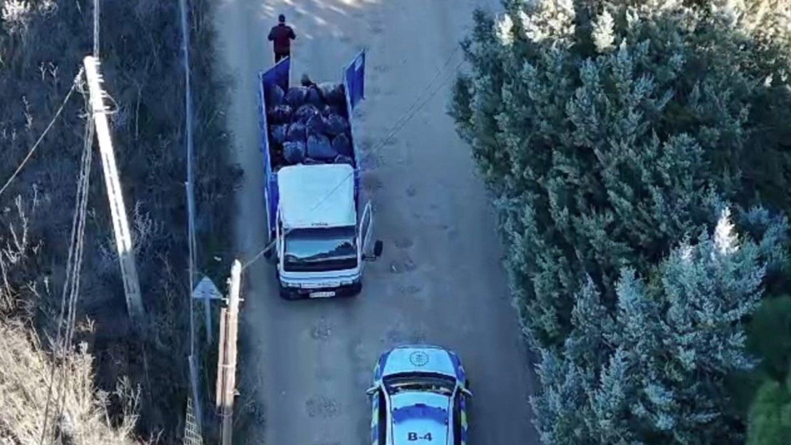 El Ayuntamiento de Navalcarnero identifica al responsable de los vertidos de ropa en el Parque de Guadarrama