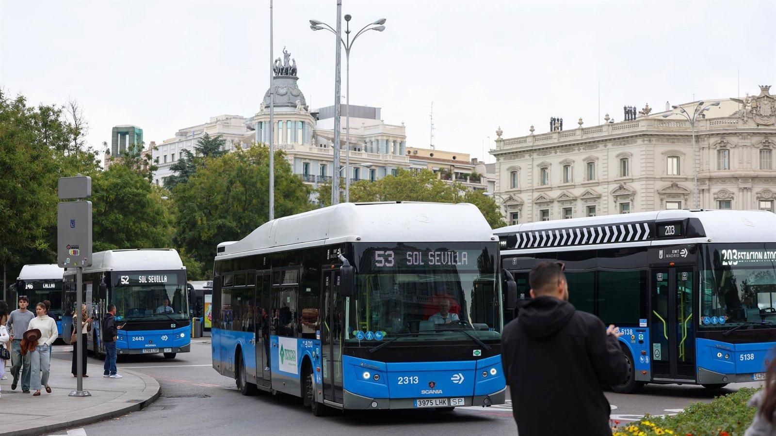 Récord histórico de viajeros en la EMT durante el Black Friday
