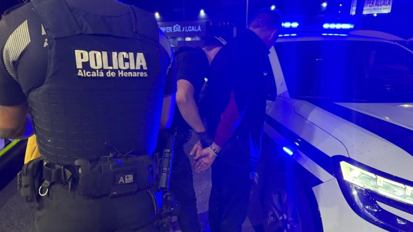 La Policía detiene a dos personas por robo en una vivienda de Alcalá de Henares