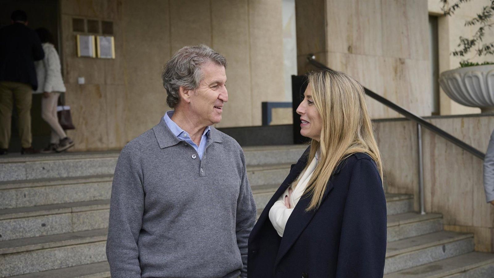 Feijóo y los líderes del PP arropan a María Guardiola tras su triunfo en Extremadura