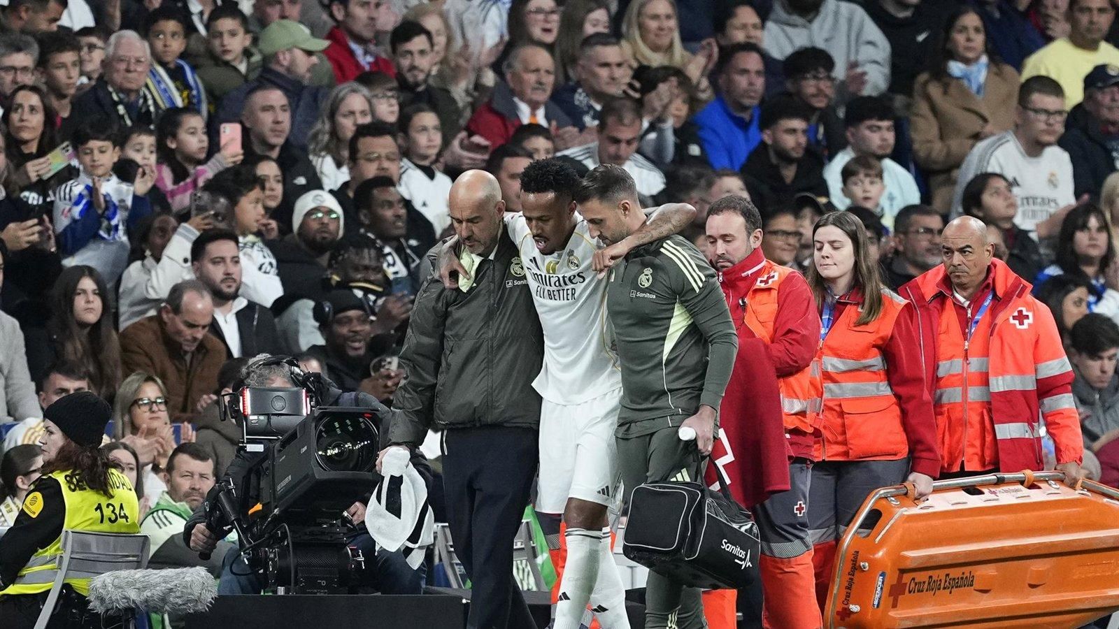 Militao estará cuatro meses de baja por una rotura en el bíceps femoral