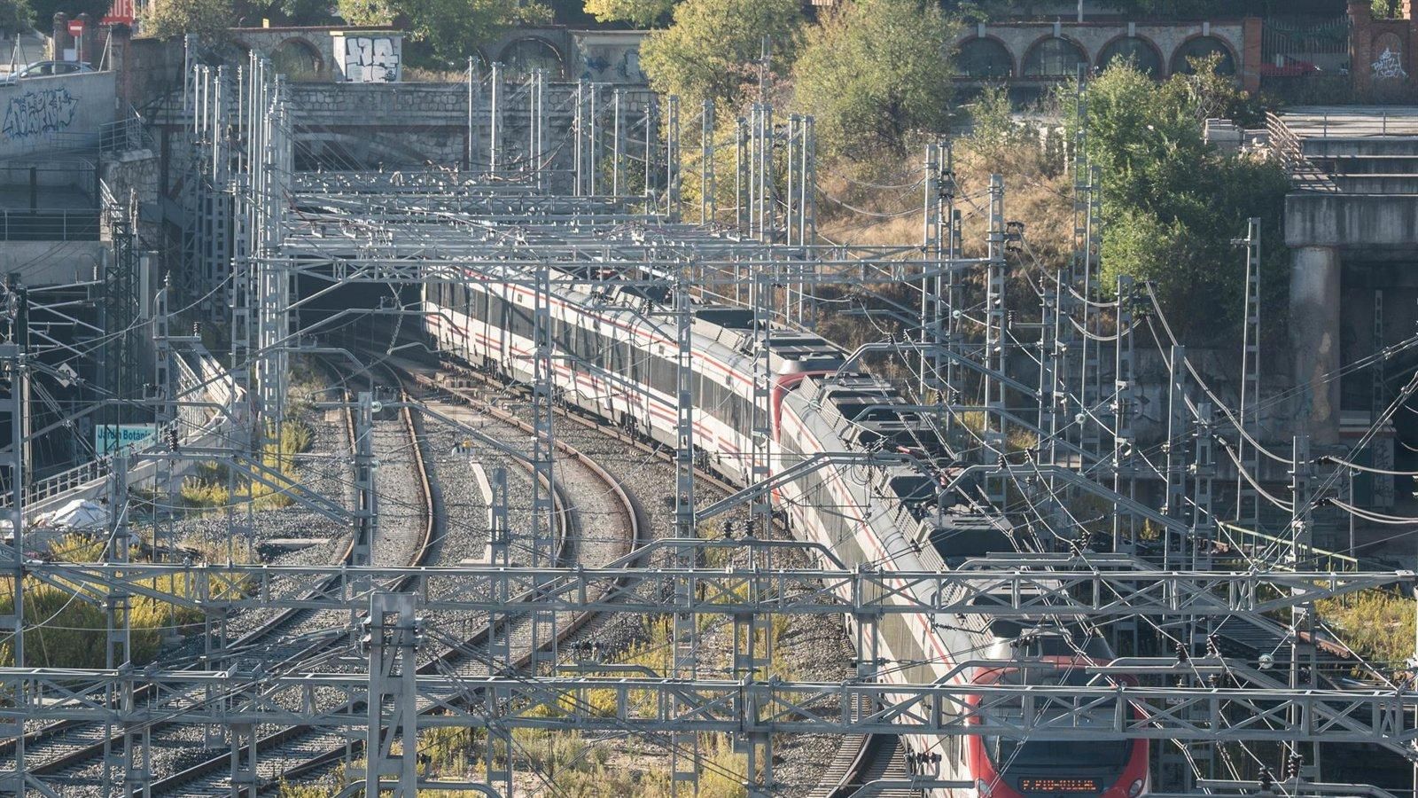 Una avería en la estación de El Pozo causa retrasos en Cercanías Madrid hacia Alcalá de Henares en hora punta