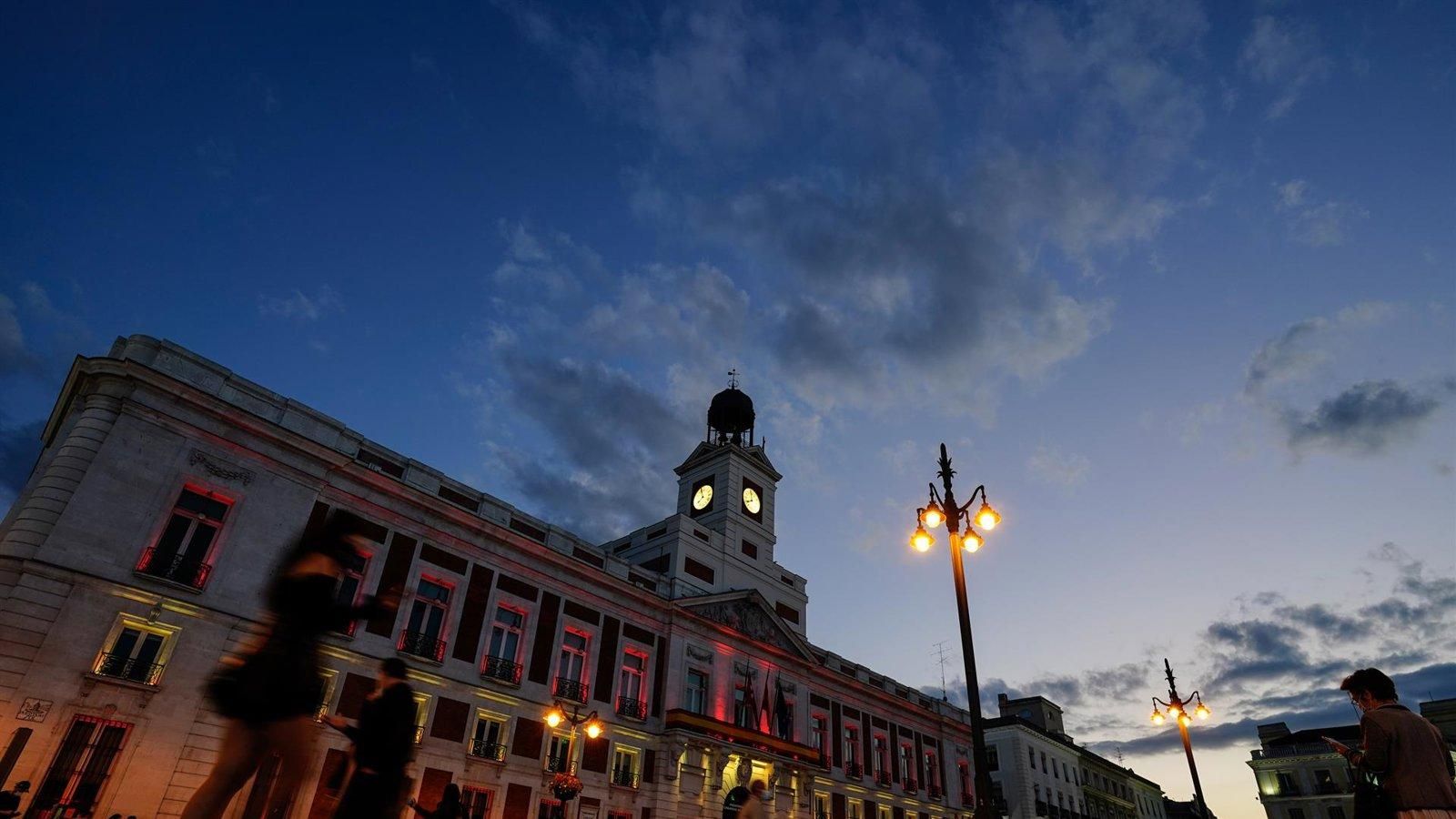 La Real Casa de Correos se iluminará con la bandera de España por el Día de la Constitución