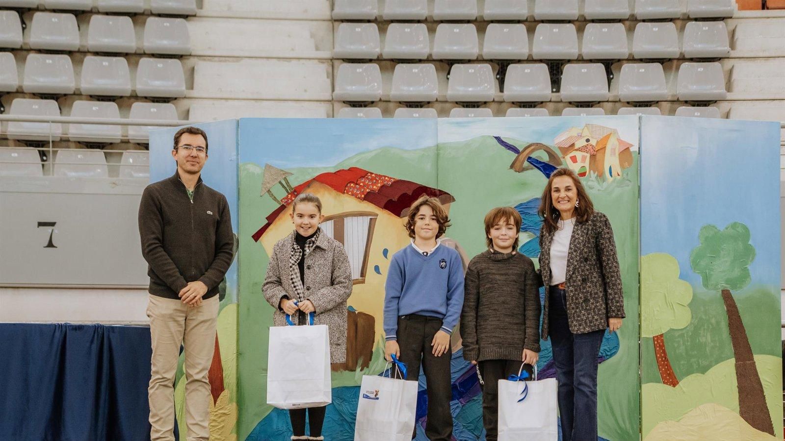Las Rozas moviliza a casi 180 voluntarios para promover la recogida de excrementos caninos