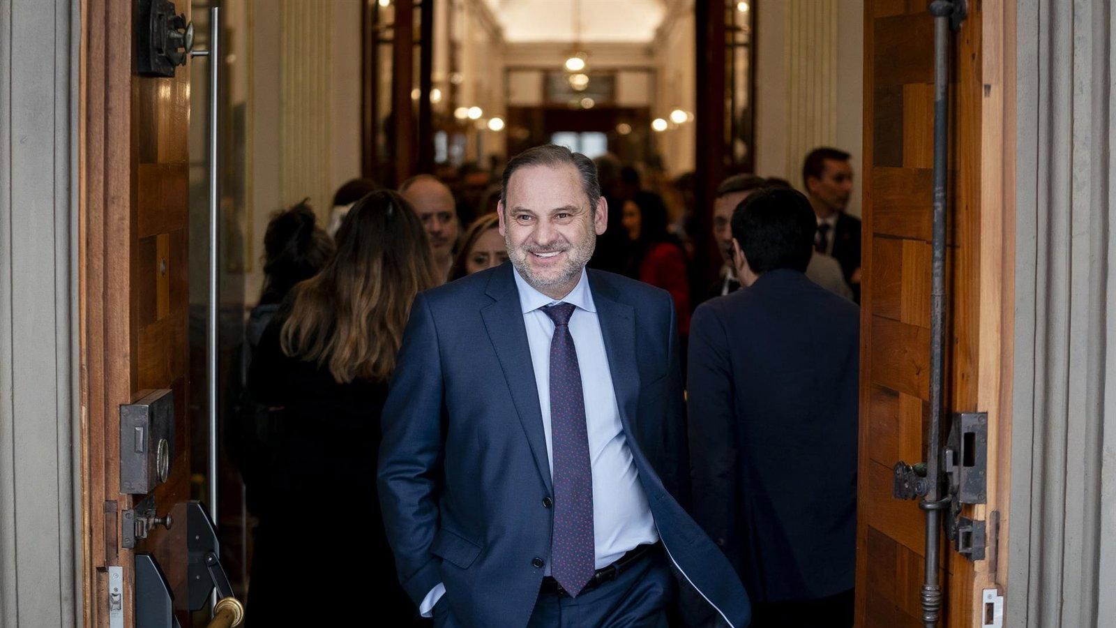 Ábalos se acoge a la jubilación al quedar sin sueldo ni indemnización tras su suspensión en el Congreso