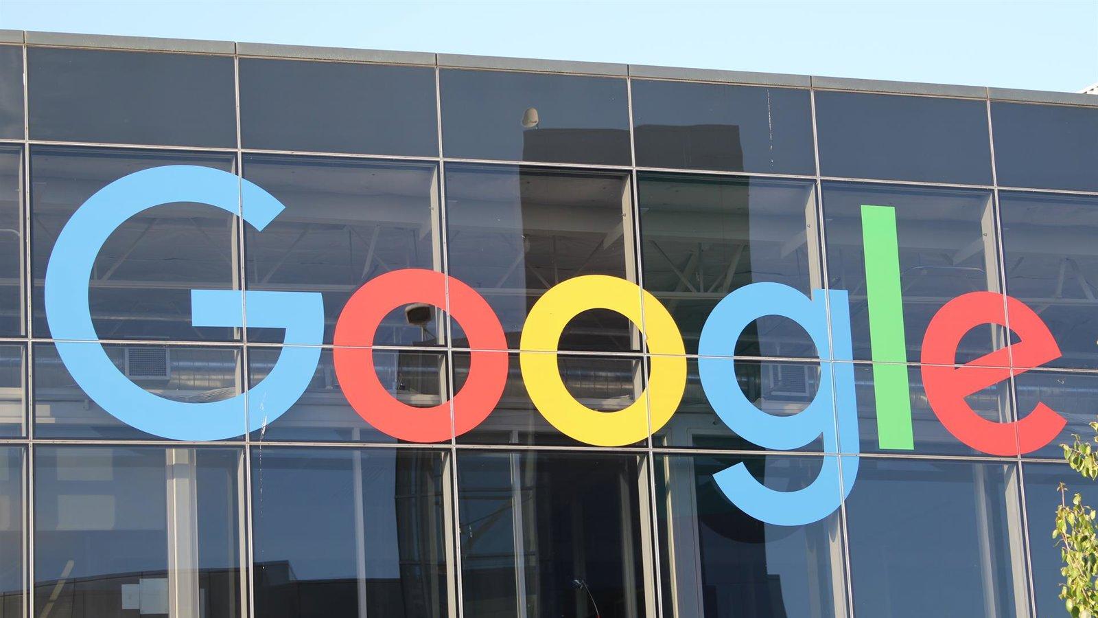Google consolida el 'sorpasso' en Bolsa a Apple