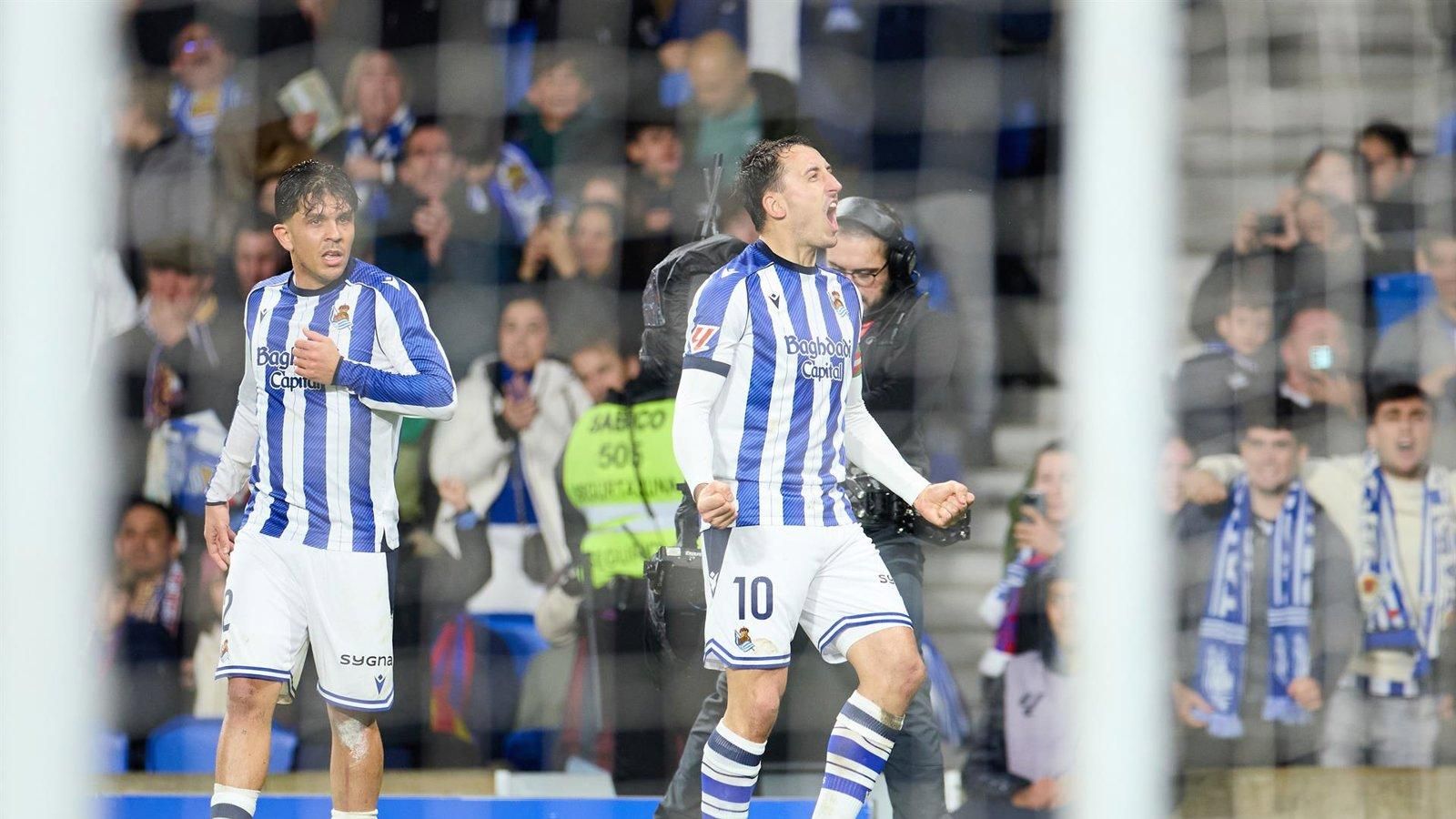 La Real Sociedad frena a un Barça sin puntería