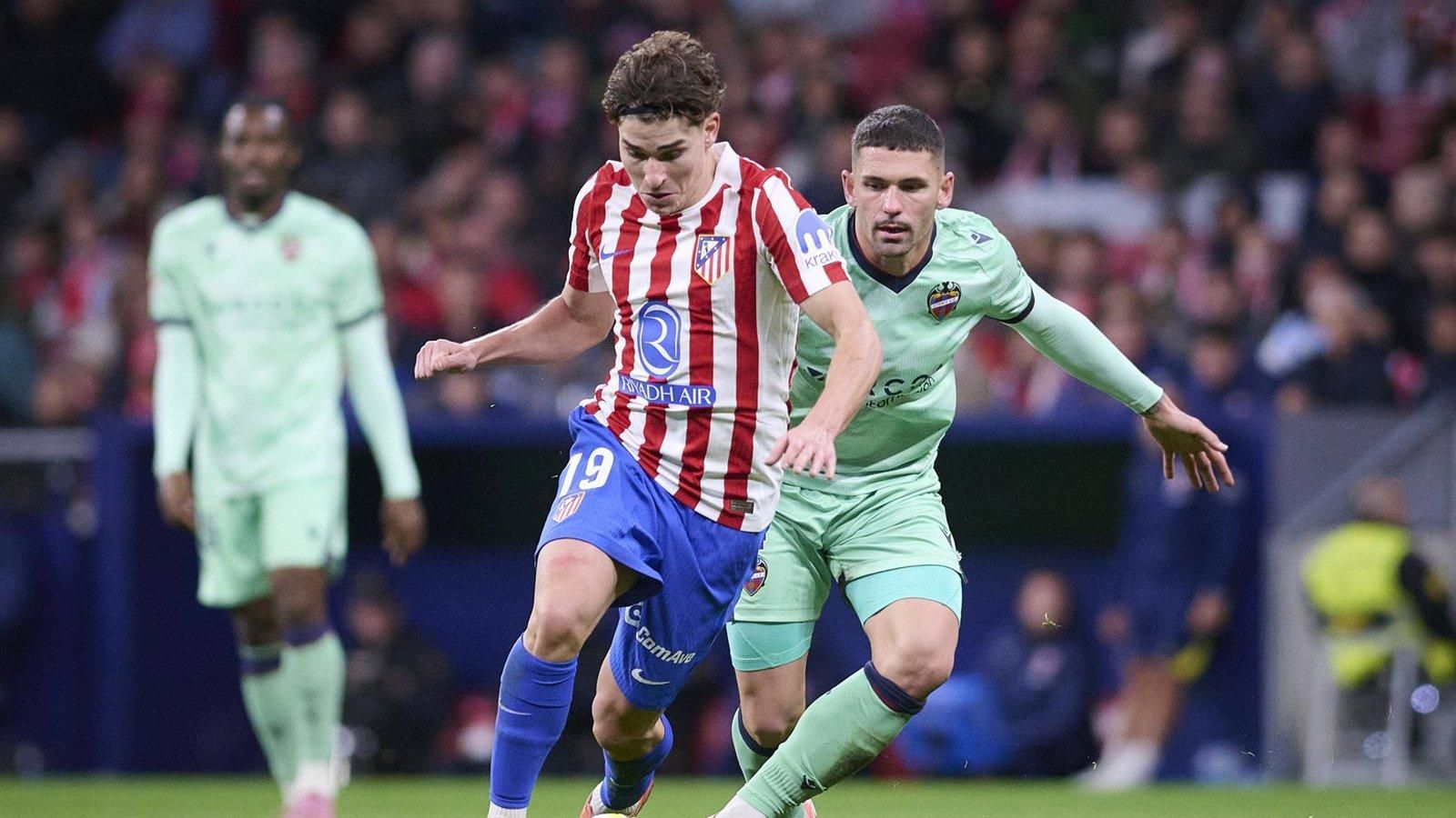 El Atlético visita al Levante en Liga con la urgencia de reaccionar tras el revés europeo