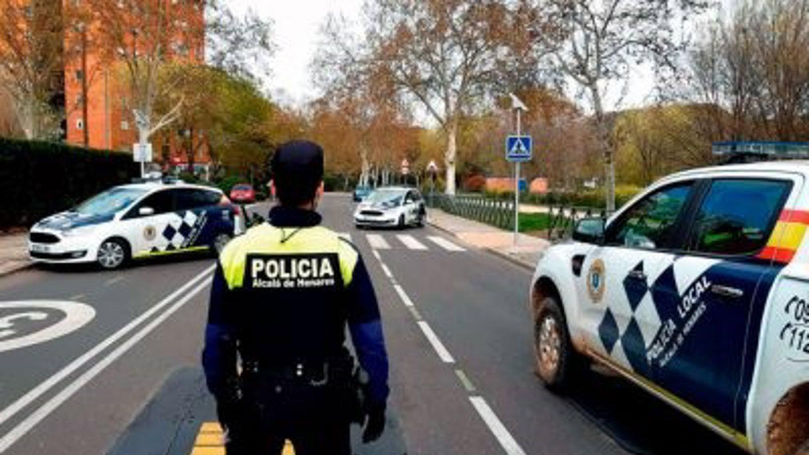 Los cortes de tráfico en Caballería Española de Alcalá de Henares por obras en las aceras