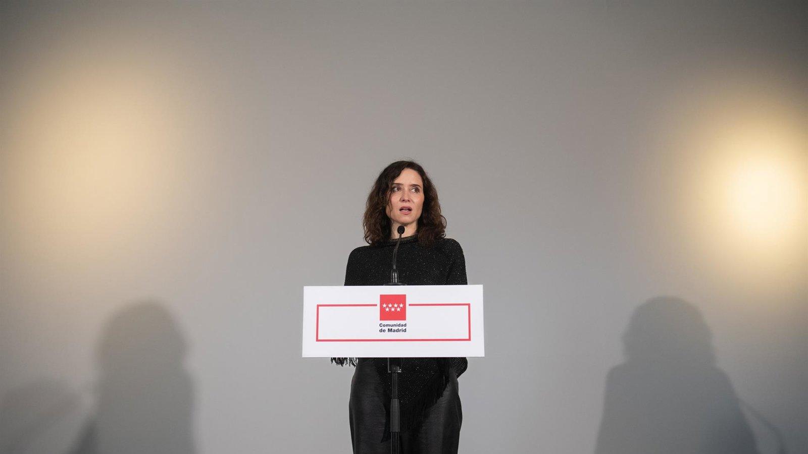 Ayuso defiende las misas por las víctimas de Adamuz y exige respeto a la izquierda