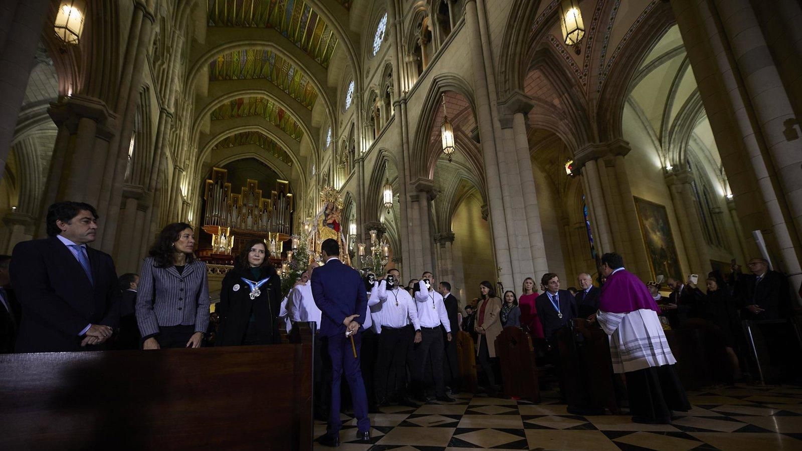 Ayuso propondrá una misa en La Almudena por las víctimas del accidente ferroviario