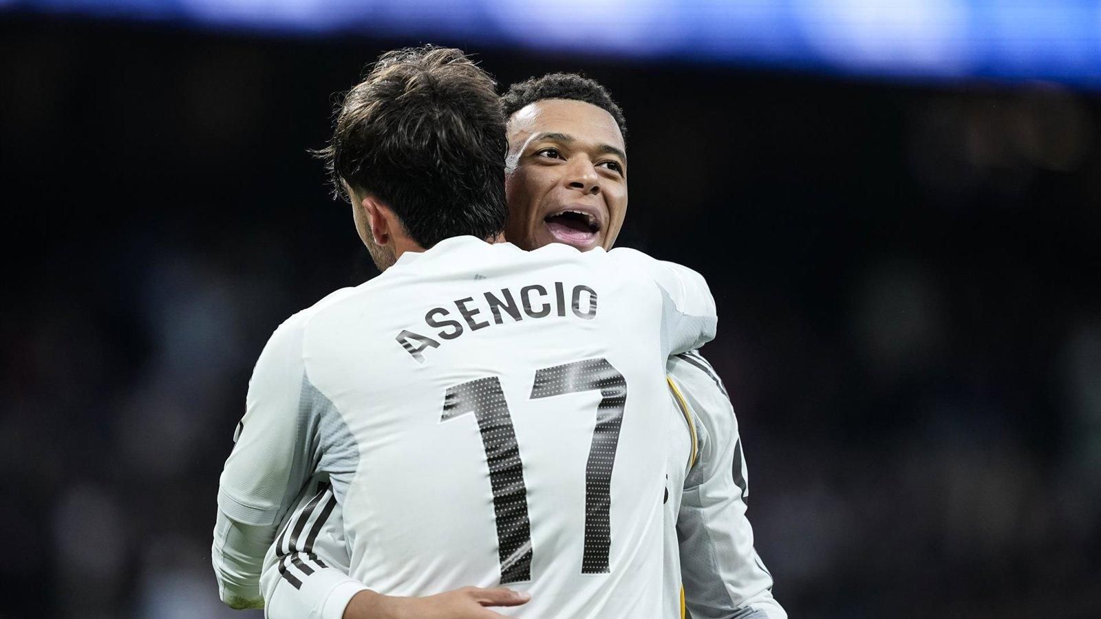 El Real Madrid, que recibió el enfado de su afición, bate sin un gran partido al Levante UD por 2-0