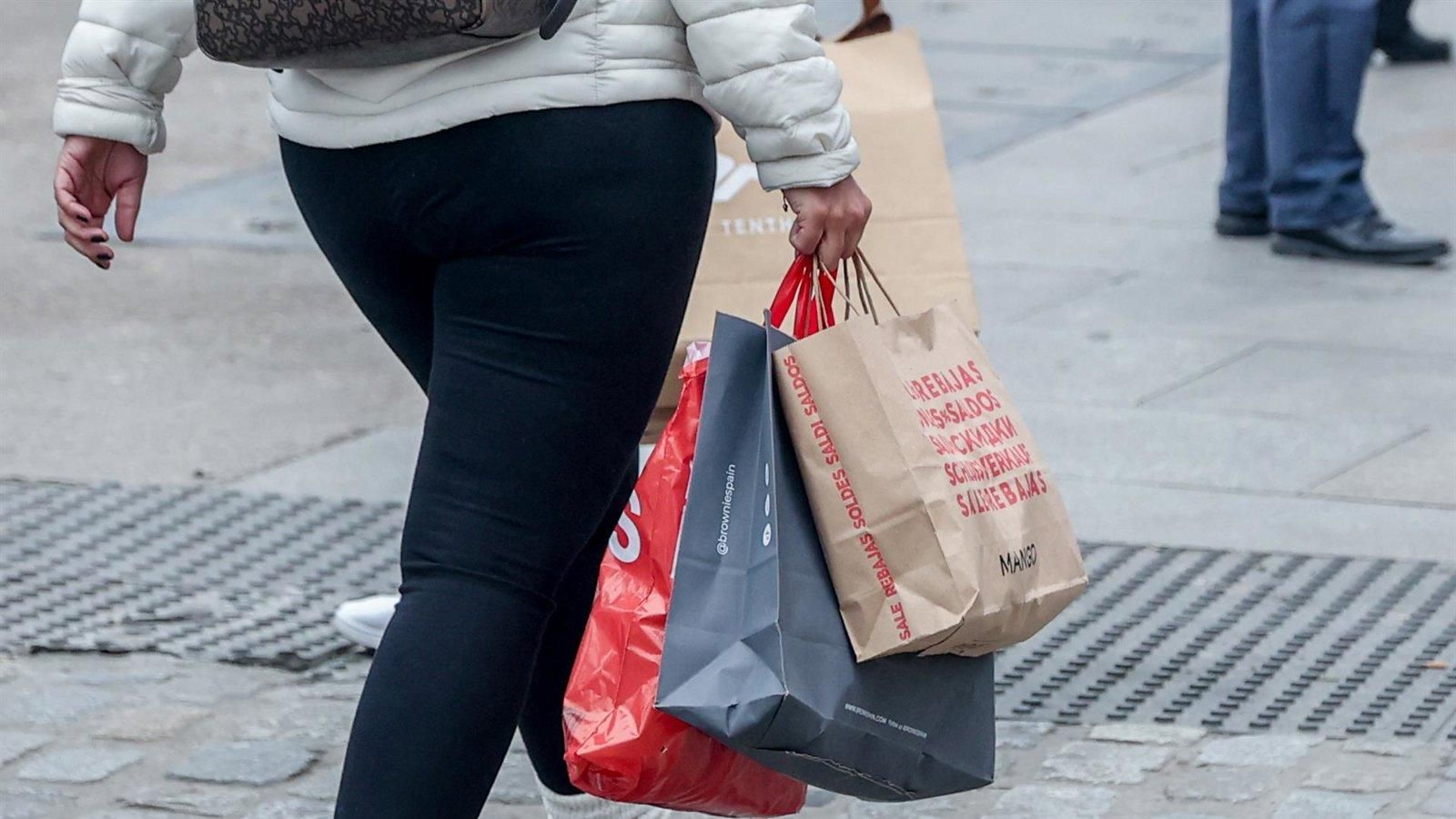 Planificación y conservar tickets, entre los consejos para unas rebajas de enero marcadas por un mayor gasto madrileño