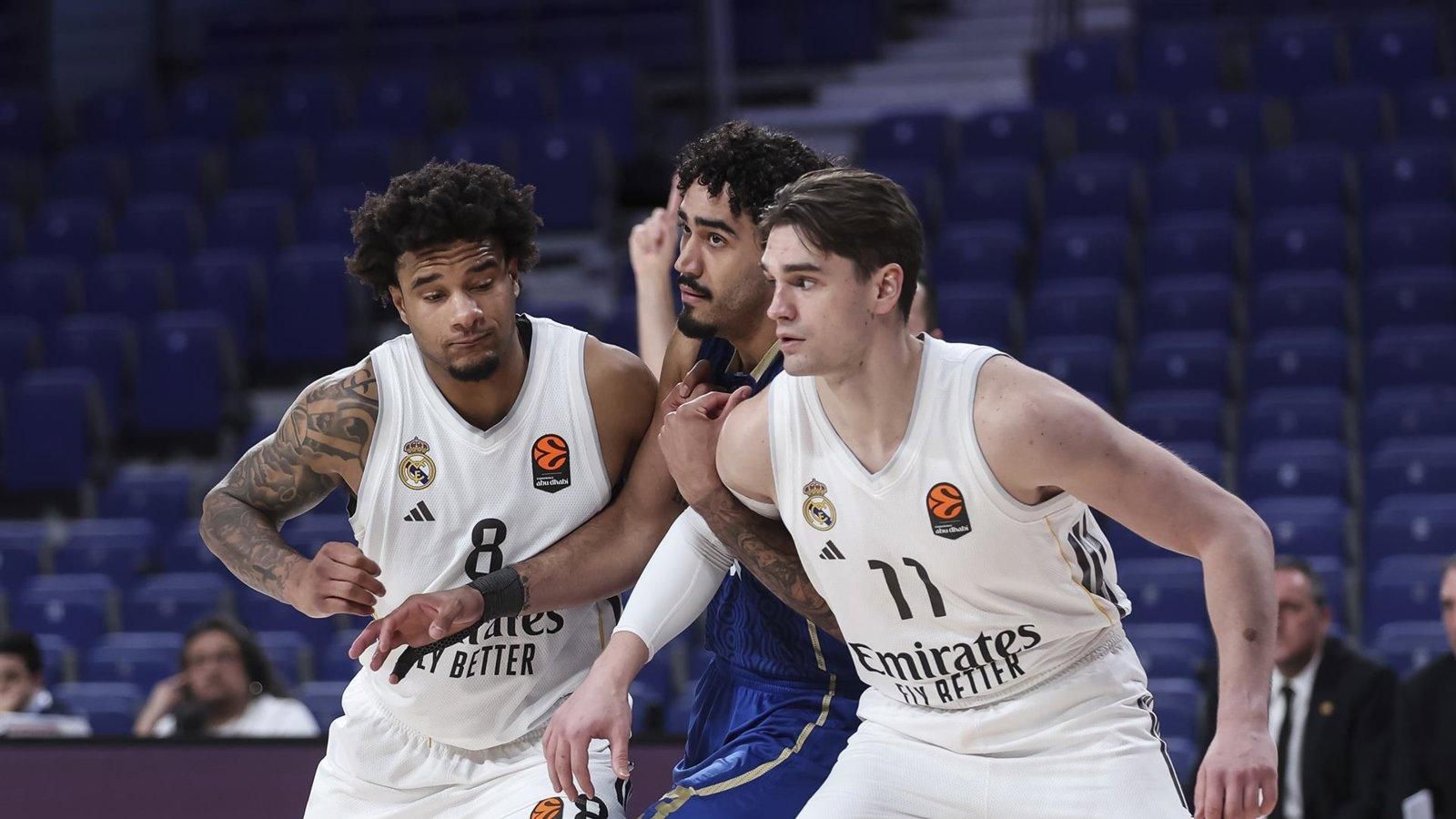 El Real Madrid supera al Maccabi en un Movistar Arena cerrado
