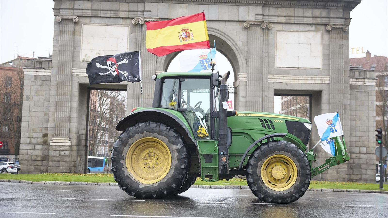El campo toma Madrid con 500 tractores contra Mercosur y los recortes de la PAC