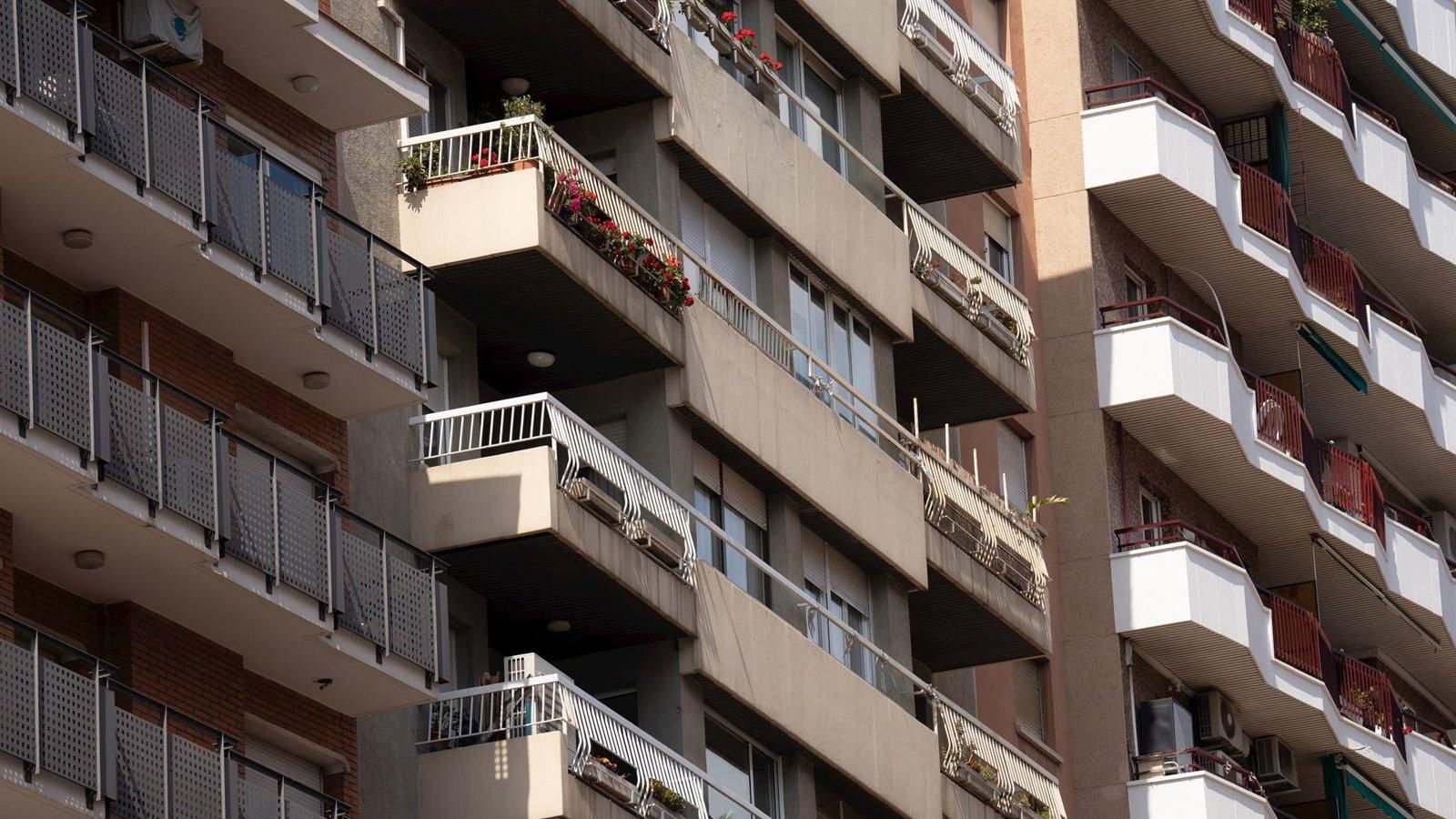 Detenida en Madrid por estafar más de 20.000 euros alquilando pisos turísticos como viviendas de larga estancia