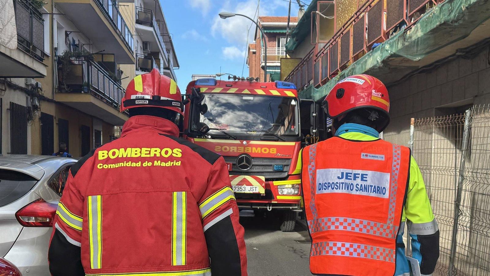 Tres heridos tras un incendio en un antiguo hostal ocupado de Collado Villalba