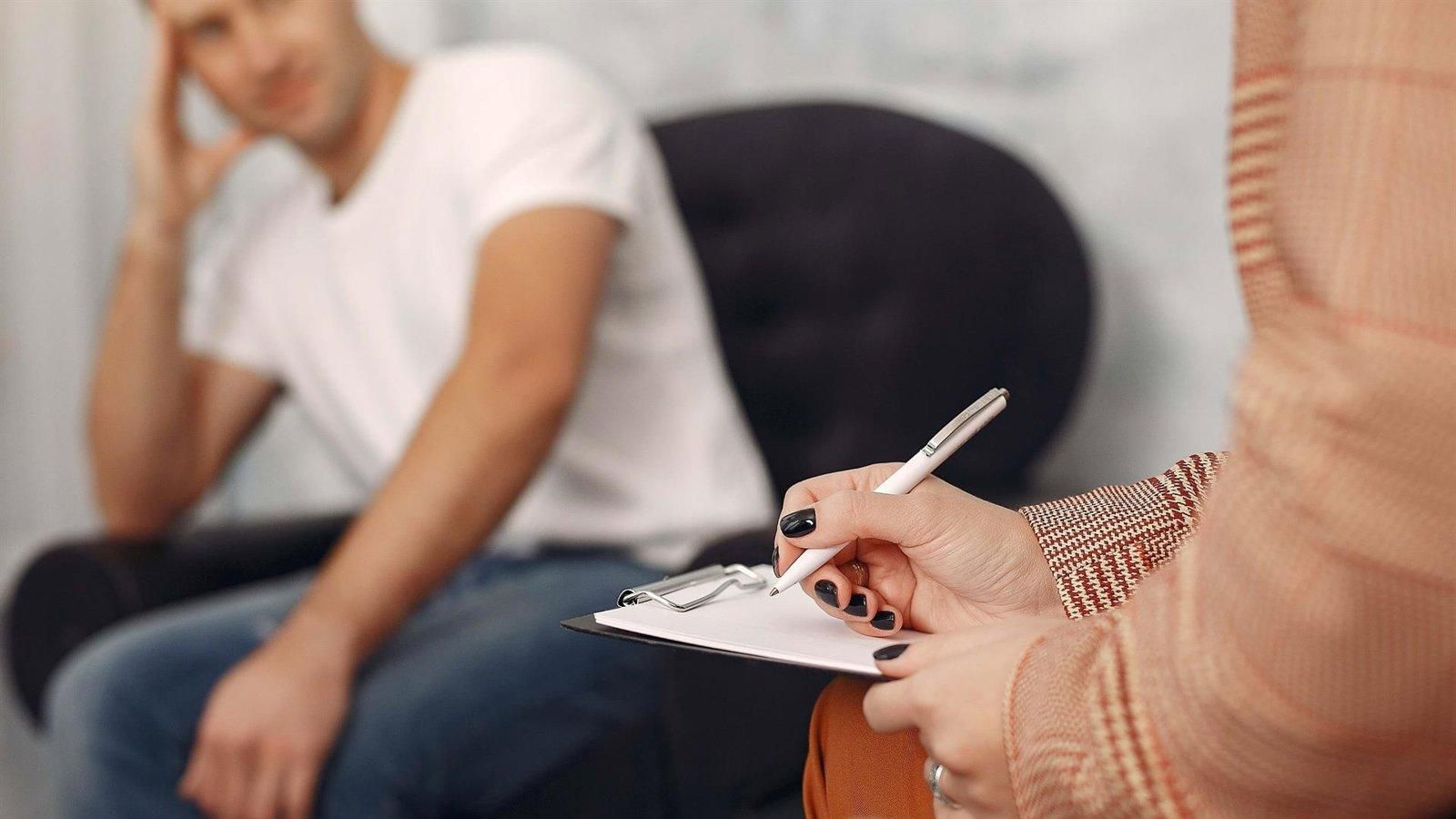 Un juez concede la incapacidad permanente total a un psicoterapeuta autónomo por dolor pélvico crónico