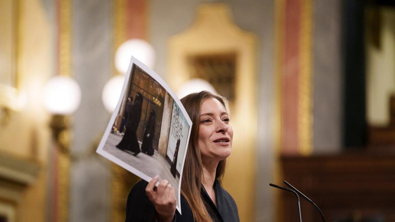 El PP propone regular el uso de prendas que ocultan el rostro con multas de hasta 600 euros