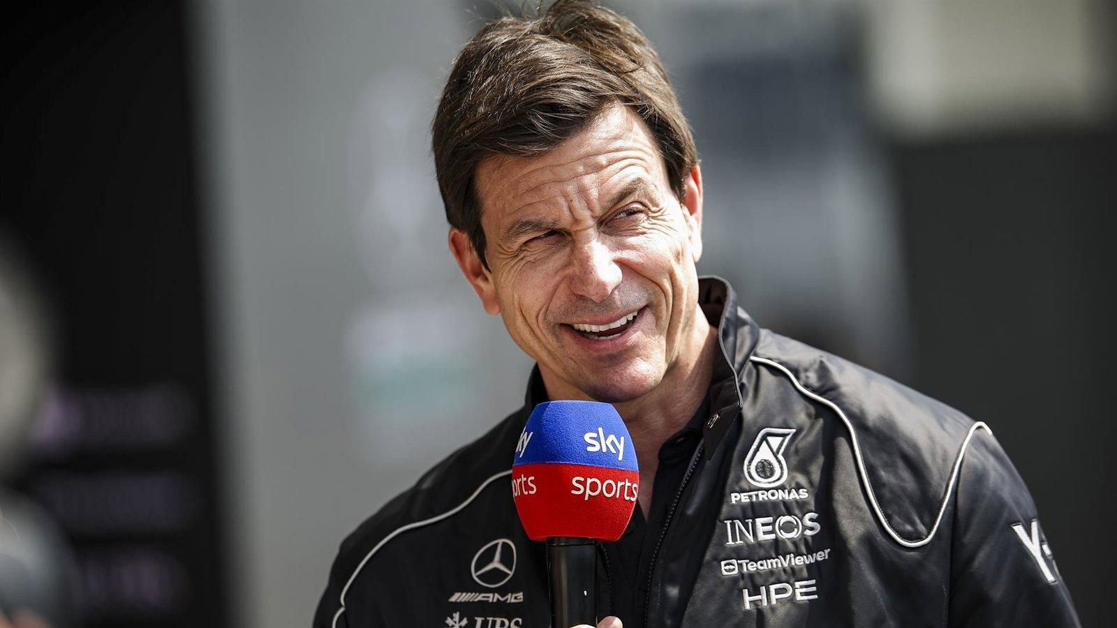 Toto Wolff cuestiona el regreso de Christian Horner a la Fórmula 1