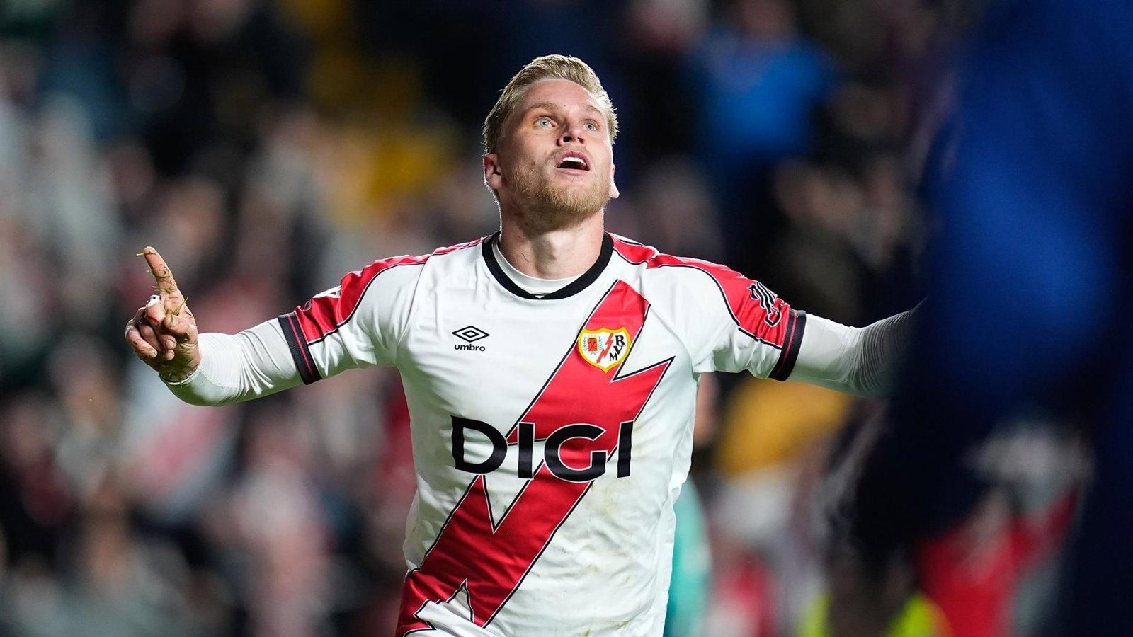 El Rayo Vallecano vence al Samsunspor (1-3) y encarrila los cuartos de la Conference League