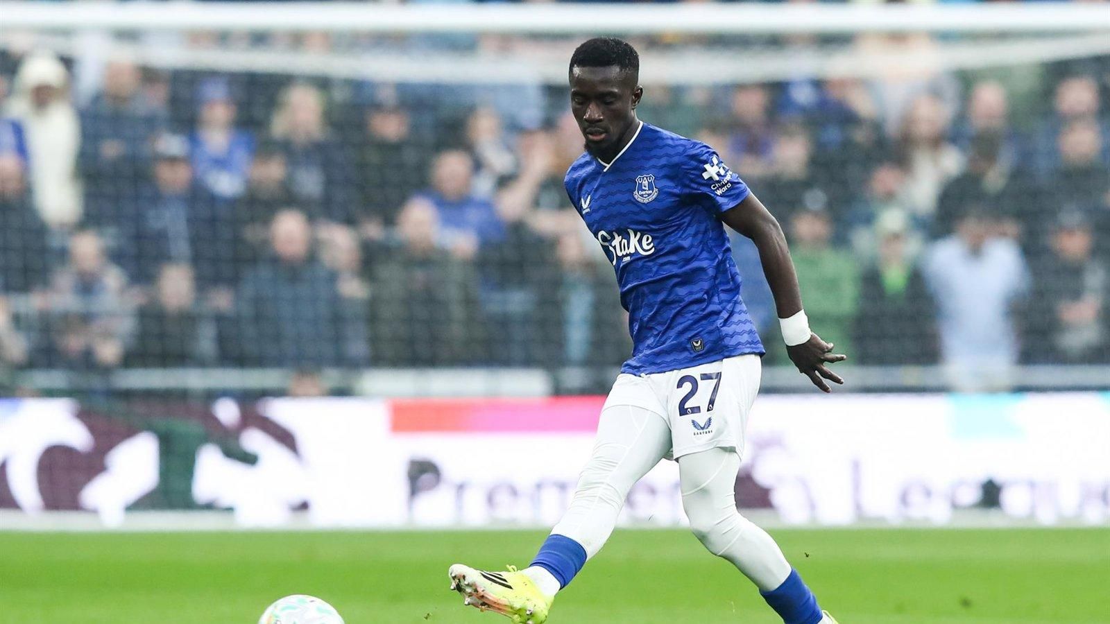 Idrissa Gueye ofrece devolver las medallas de la Copa África para rebajar la tensión con Marruecos