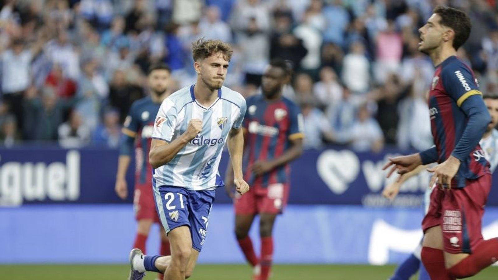 El Málaga se acerca al ascenso tras un espectacular 5-3 al Huesca y el Sporting golea al Castellón