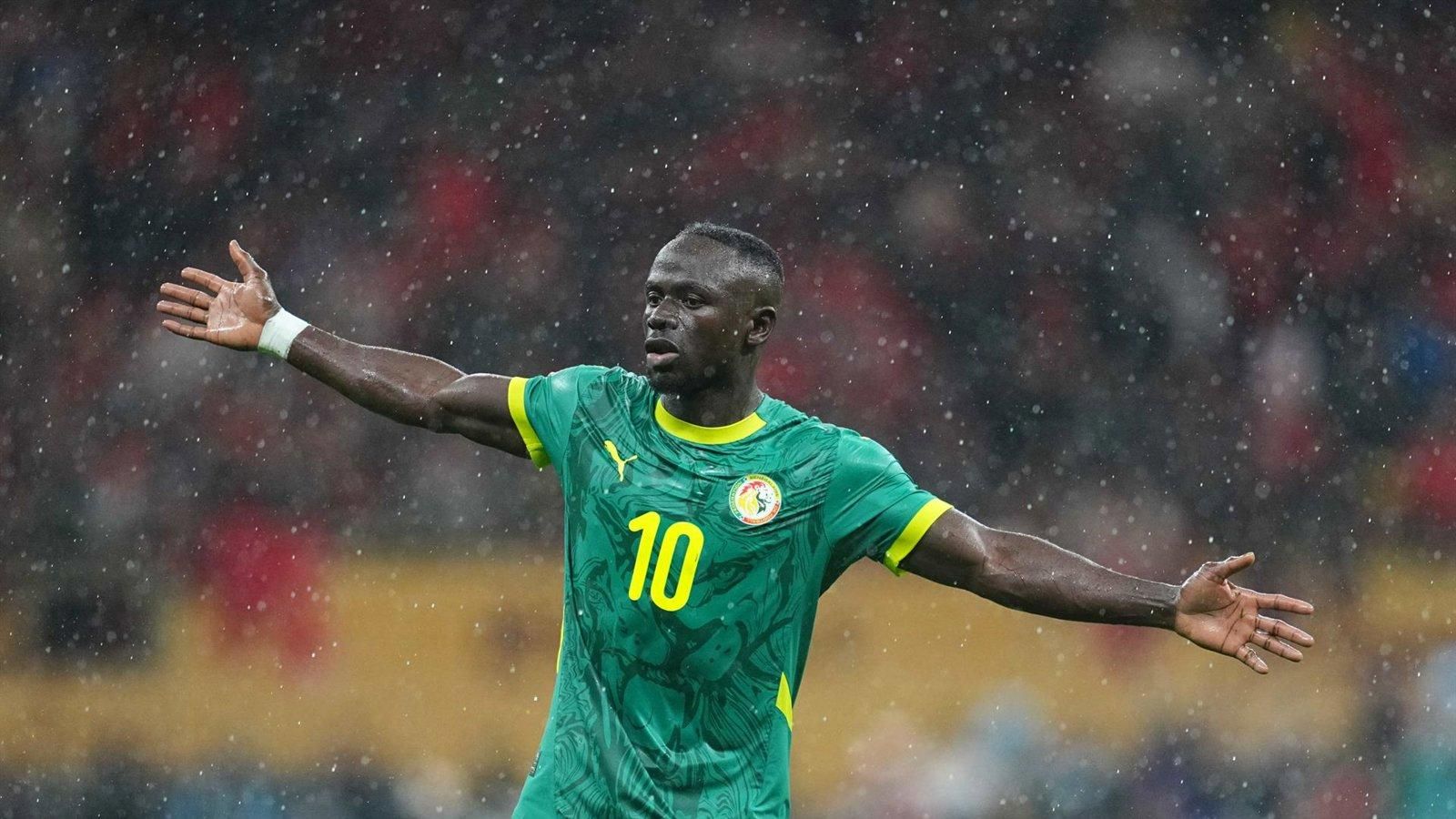 Senegal exhibe su Copa de África pese a que la CAF le retiró el título y abre un conflicto con Marruecos