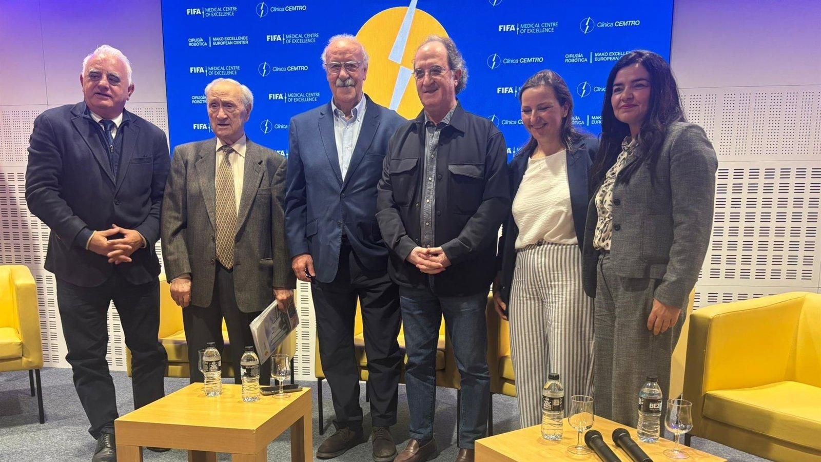 Del Bosque ve a España entre las aspirantes al Mundial