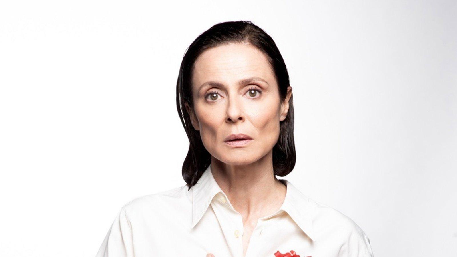 Aitana Sánchez-Gijón regresa al Teatro Español con ‘Malquerida’ y pide “No a la guerra” hasta el 26 de abril