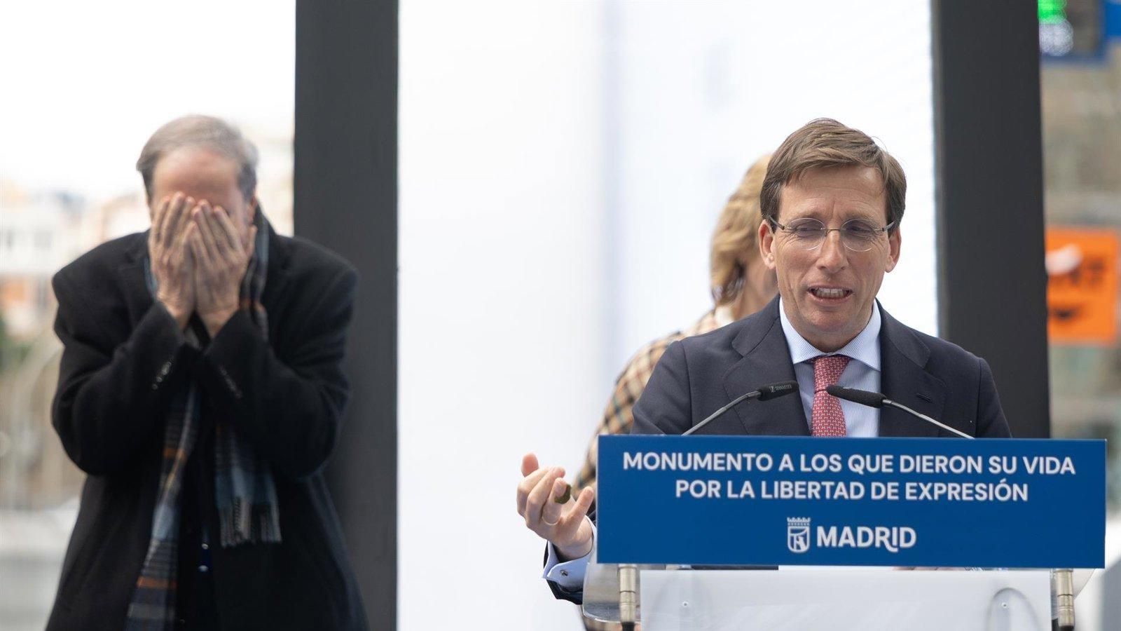 Almeida descarta una plaga de palomas en la capital y pide no alimentarlas